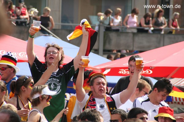 WM2006 Deuschland - Schweden auf dem Hauptmarkt