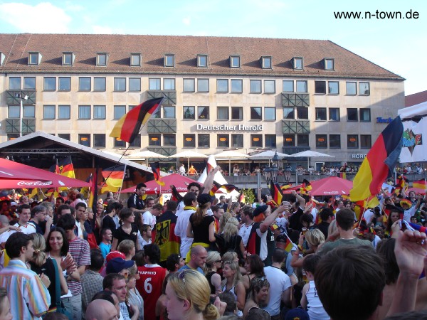 WM2006 auf dem Hauptmarkt in Nrnberg: Deutschland - Schweden