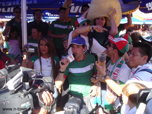 WM06 Fanfest Nuernberg Live-Schalte nach Mexiko mexicano televisin
