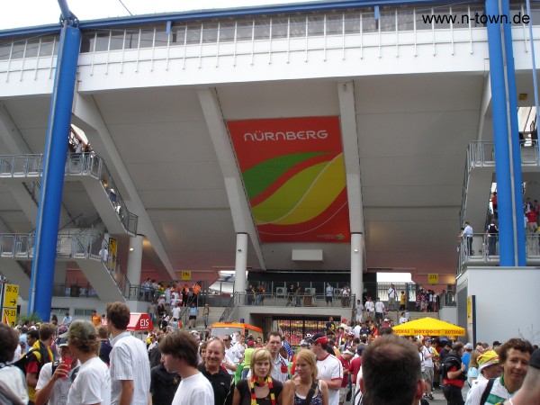 WM2006 Gruppenspiel in Nrnberg: Ghana - USA im Frankenstadion