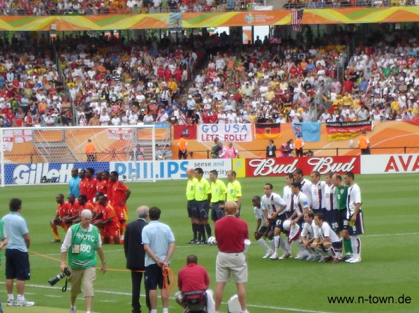 WM2006 Gruppenspiel in Nrnberg: Ghana - USA im Frankenstadion