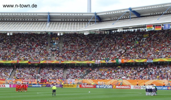 WM2006 Gruppenspiel in Nrnberg: Ghana - USA im Frankenstadion